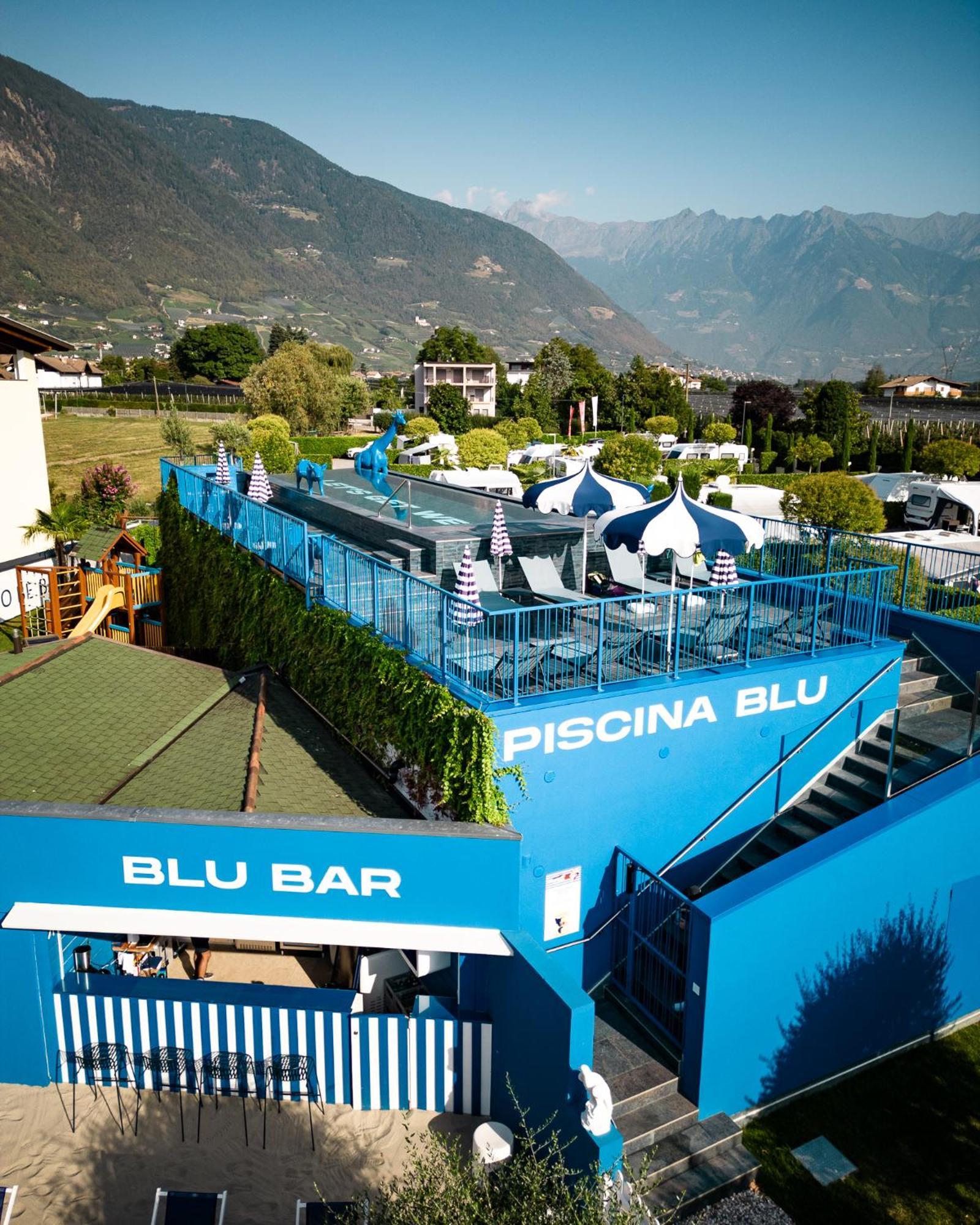 Schlosshof Charme Resort - Hotel & Camping 라나 외부 사진